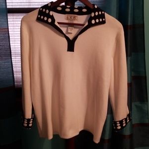 Black/White Top W/Polka Dot Detailing